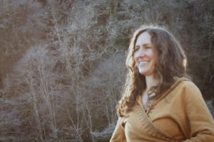 Suicide Grief Support, Trauma Informed Grief Coaching and EMDR for women after suicide loss, support for women who have lost someone through suicide, Dr Sue Egan, suicide support