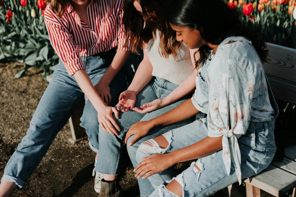 Suicide Grief Support, Trauma Informed Grief Coaching and EMDR for women after suicide loss, support for women who have lost someone through suicide, Dr Sue Egan, suicide support